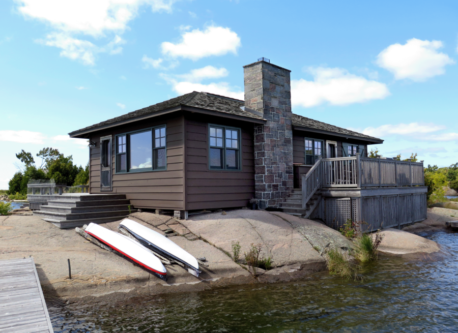Outer Island Cottage