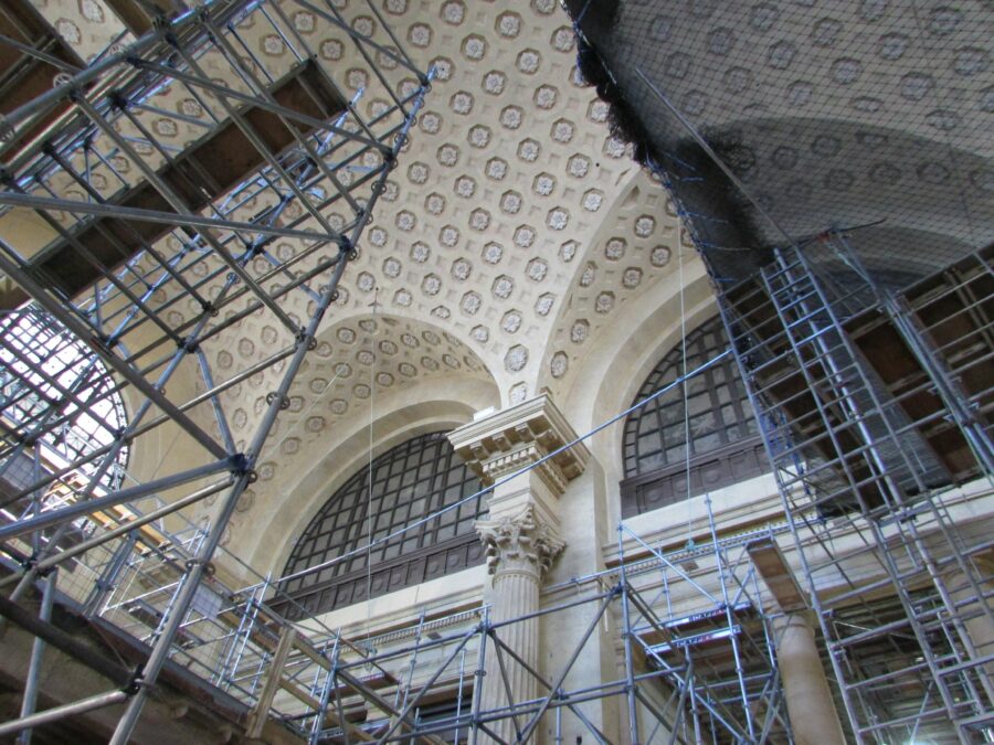 Rendez-Vous Maestria: The Restoration of the GCC’s Suspended Ceilings