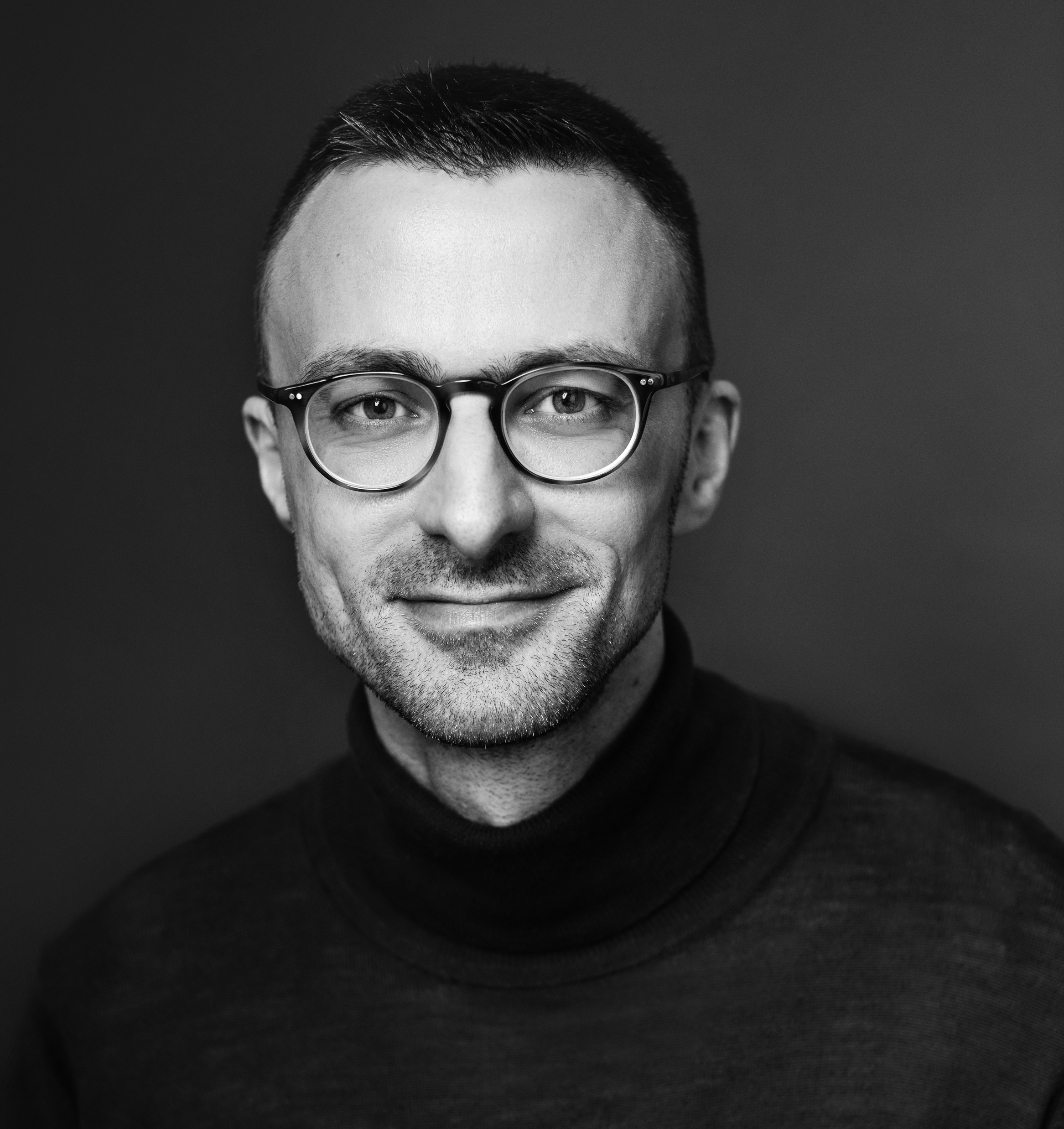 Nigel Molaro headshot. 