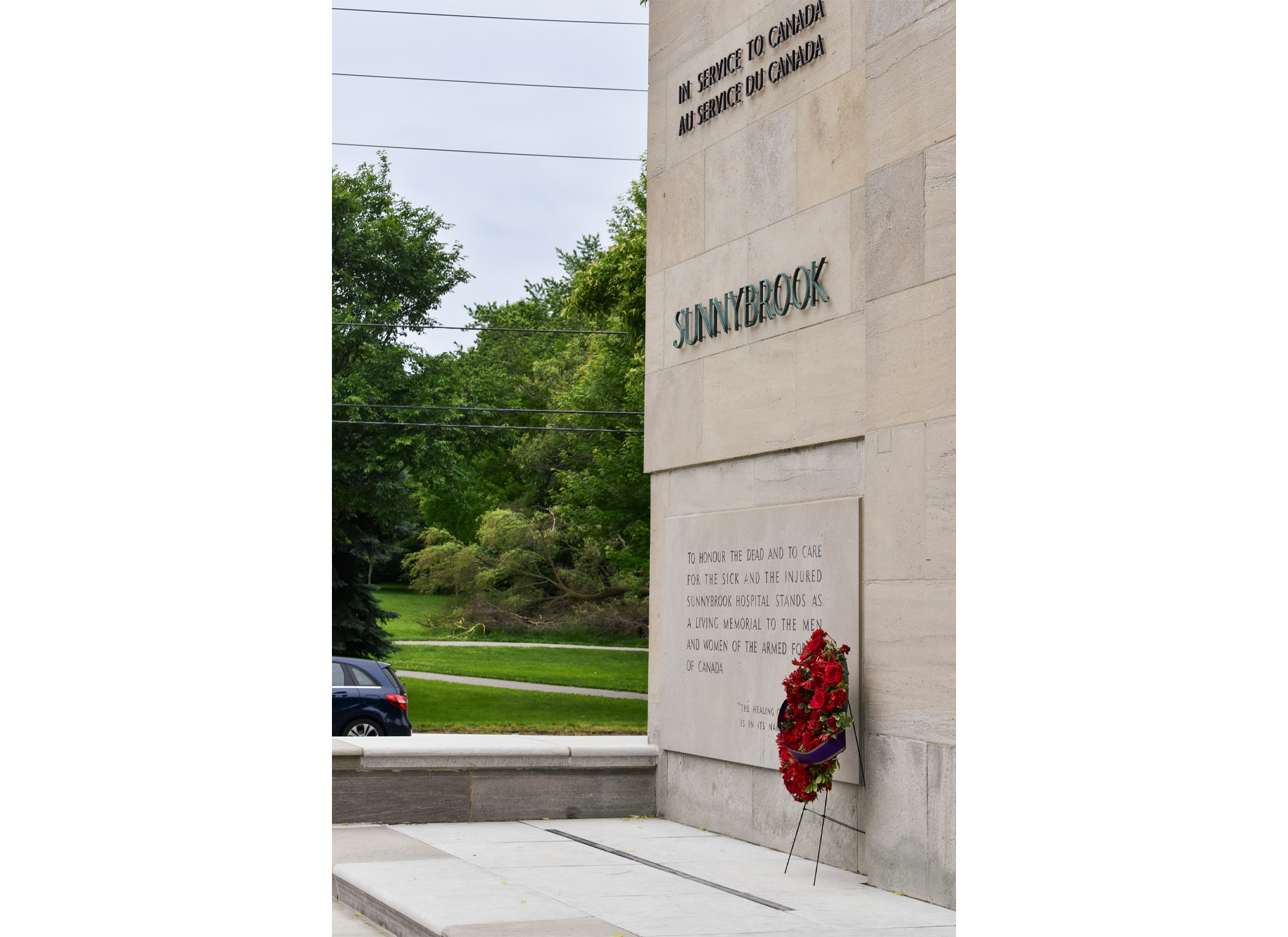 Sunnybrook Cenotaph close-up.